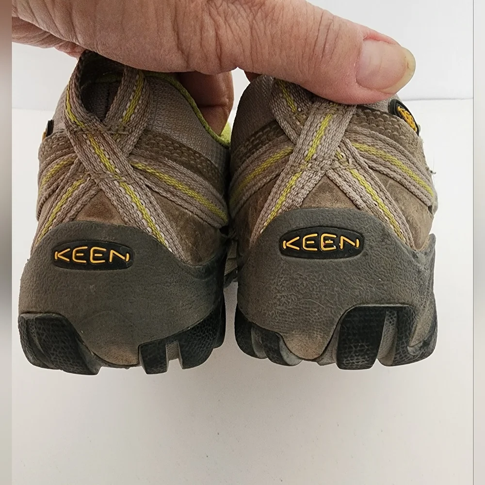 Keen Voyageur Brown Leather lace up hiking shoes SZ 6.5